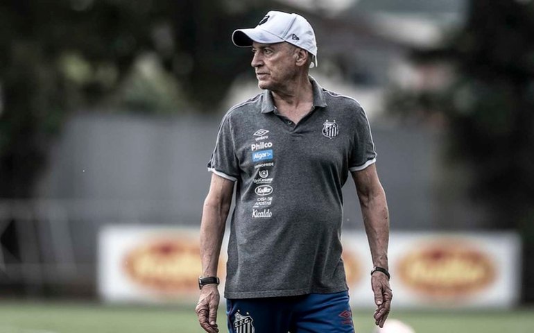 ‘Exausto de fazer nada’, Jesualdo vê jogos do Brasil nas Copas na quarentena