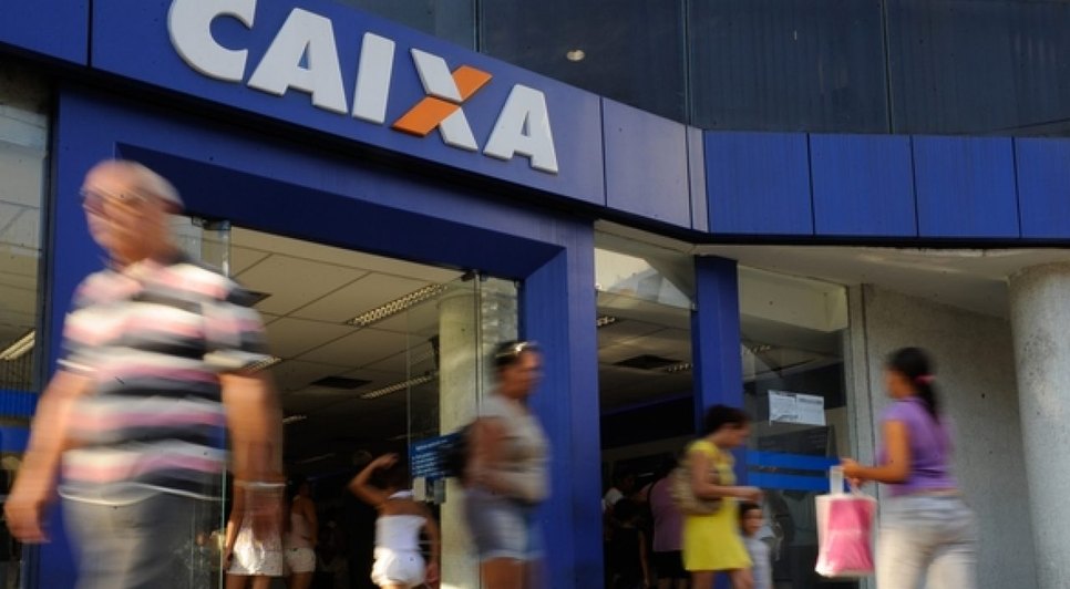 Desenrola Brasil: Caixa abre agências uma hora mais cedo para renegociação de dívidas nesta sexta-feira