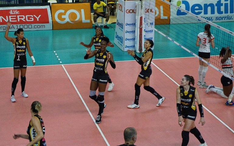 Praia Clube bate o Minas, supera escrita e conquista título da Superliga Feminina