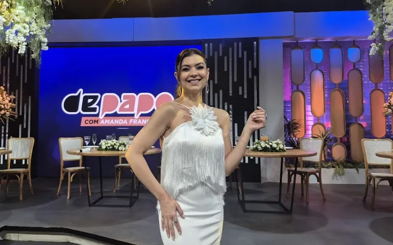 Negritude Júnior e Djavú animam o Especial de Ano Novo de Amanda Françozo