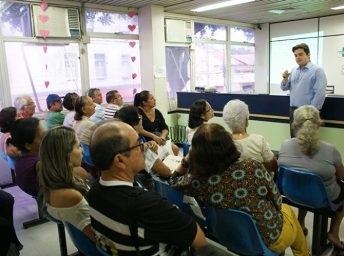 Palestra alerta para prevenção e diagnóstico precoce do câncer de mama