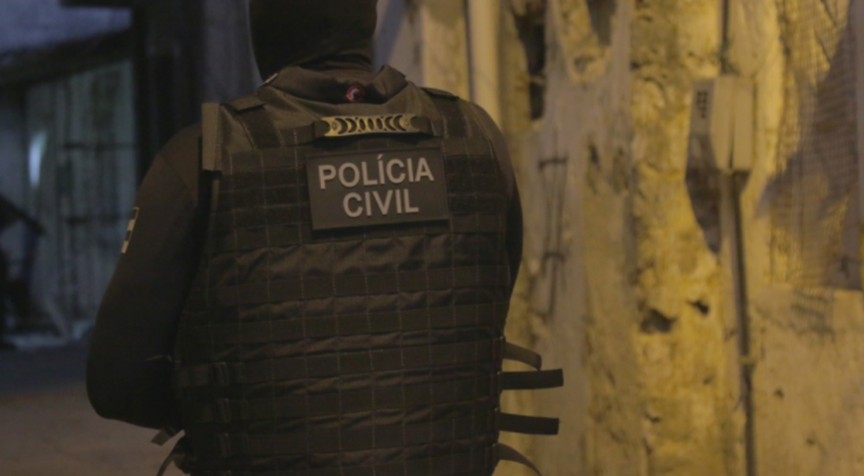 Foragido é suspeito de feminicídio em pousada de Maruim