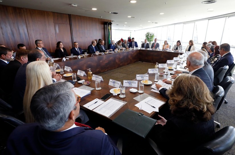 Presidente do TRE de Alagoas participa de reunião no TSE, em Brasília