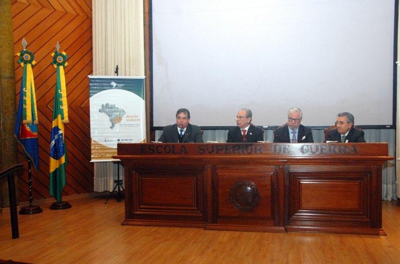 IRB capacita sobre inteligência e controle e preços referenciais