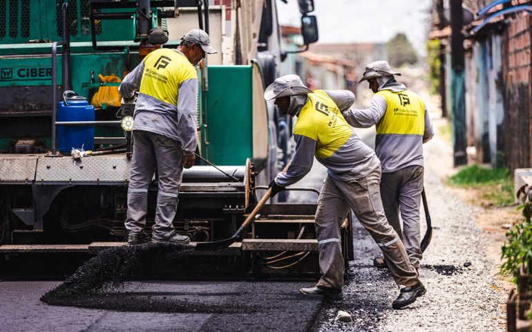 Prefeitura de Maceió transforma parte alta da capital em canteiro de obras