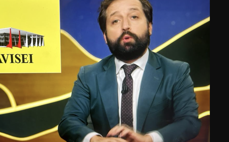HBO Brasil cancela 'Greg News' após sete anos; Gregório Duvivier lamenta