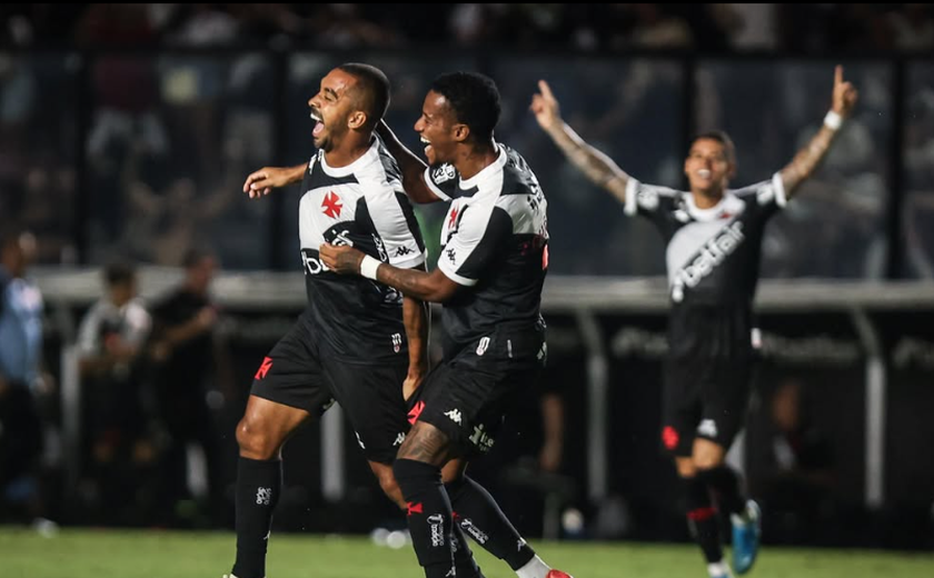 Paulo Henrique decide, Vasco supera o Maricá e é o único invicto do Carioca