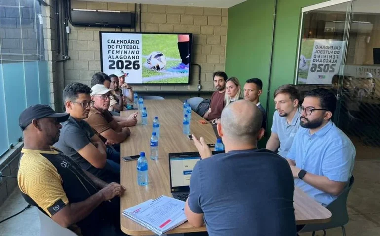 FAF define calendário do futebol feminino para 2026 com foco em expansão