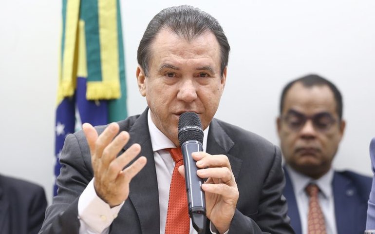 Redução de jornada e regras para aplicativos devem ser prioridades neste ano, diz ministro do Trabalho