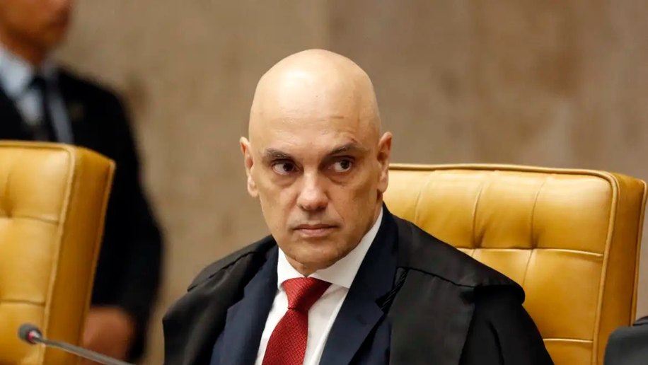 Moraes levanta sigilo de delação em que Cid implica Bolsonaro