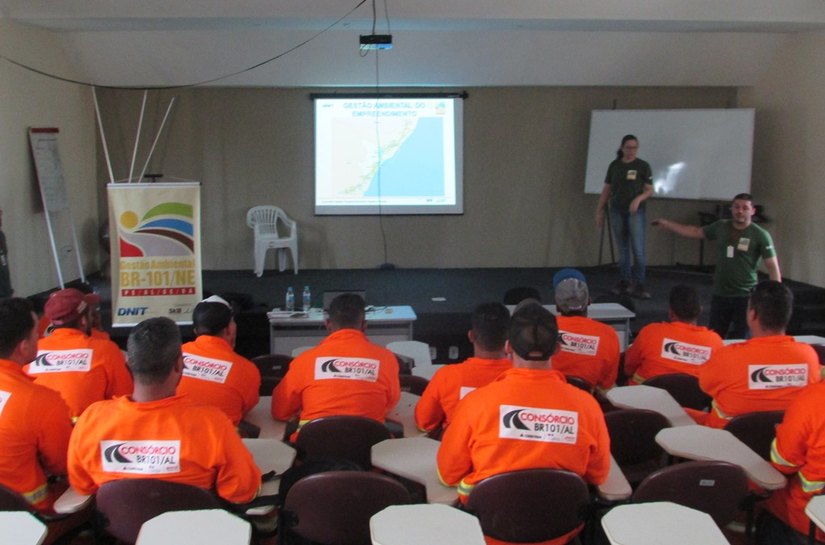 DNIT realiza treinamento sobre supressão vegetal na obras da BR-101 em AL