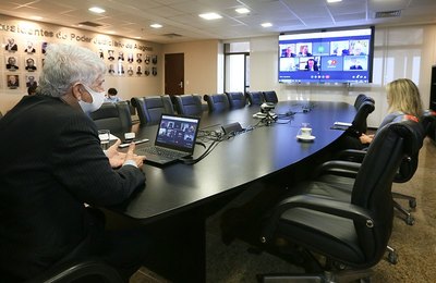 Klever Loureiro participa de encontro virtual do Conselho dos Tribunais