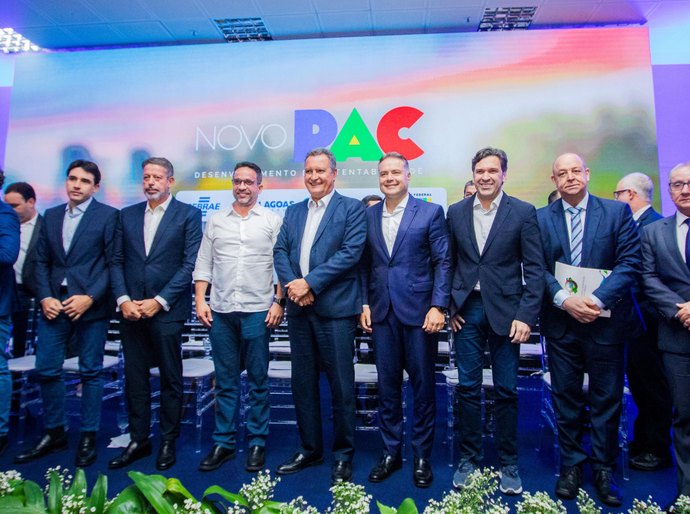 Ao lado de ministros, Paulo Dantas defende a união de esforços pelo desenvolvimento do estado