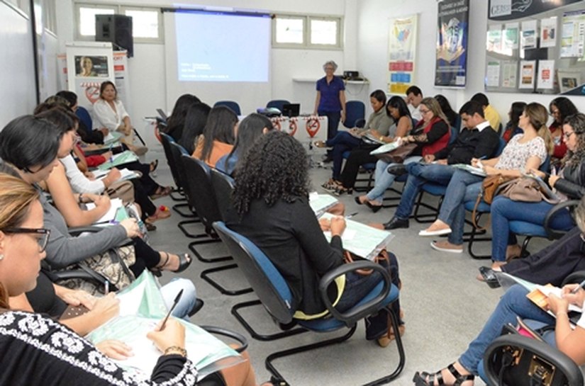 Técnicos são capacitados para tratar fumantes que desejam largar o hábito
