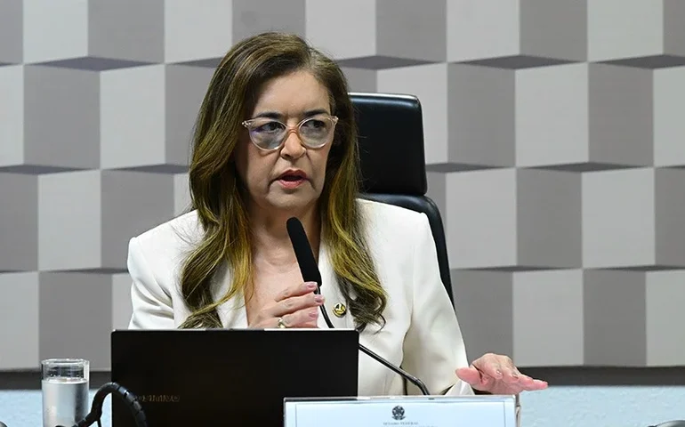 Dra. Eudócia comemora sanção de lei que inclui imunoterapia no SUS