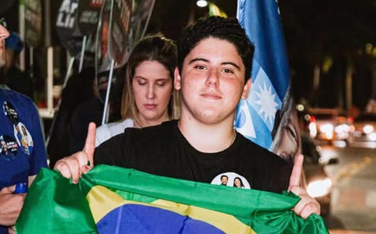 Filho de Arthur Lira, de 18 anos, ganha cargo com salário de R$ 8 mil em prefeitura de AL