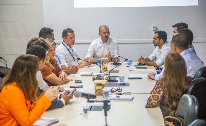 Encontro foi mediado pelo presidente da Câmara, Chico Filho Encontro foi mediado pelo presidente da Câmara, Chico Filho