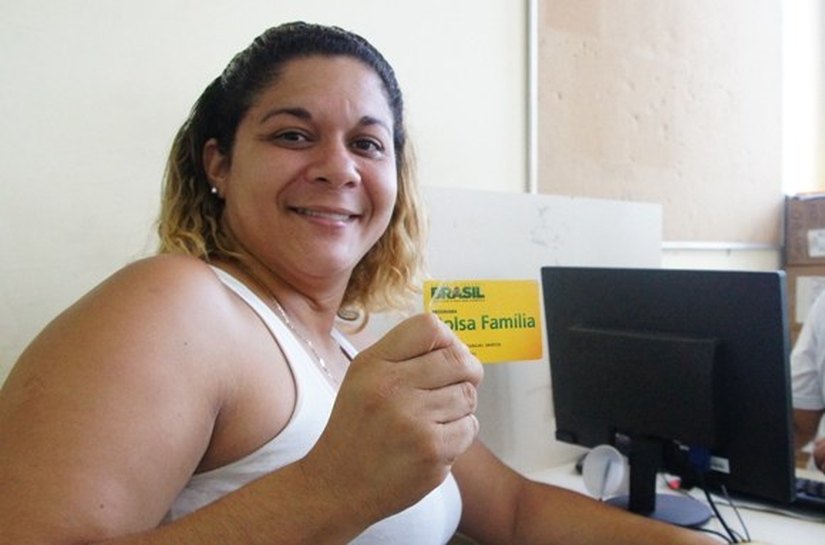 Em Alagoas, 95% das famílias têm a mulher como titular do benefício
