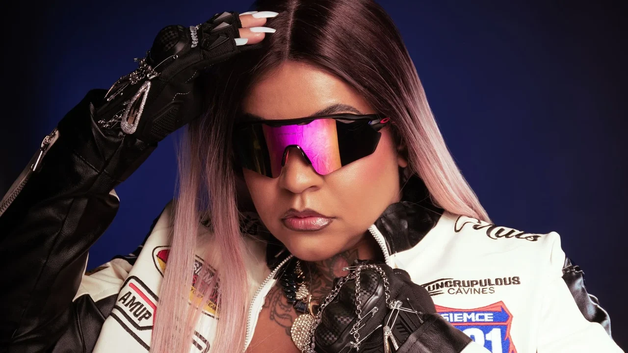 Negra Flow e OGCapitu unem forças em “Bitch”, faixa sobre ego, autoestima e independência