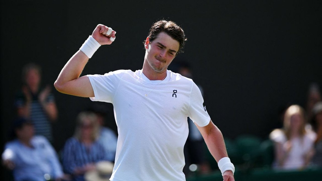 João Fonseca crava segunda vitória no Torneio de Wimbledon, em Londres