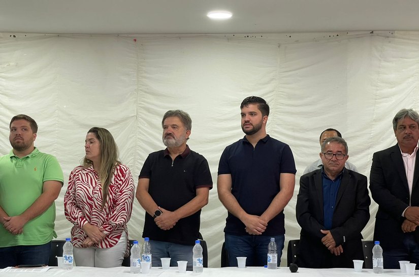 Prefeito Lucas Santos participa de última sessão da Câmara de Vereadores antes do recesso pré-campanha eleitoral