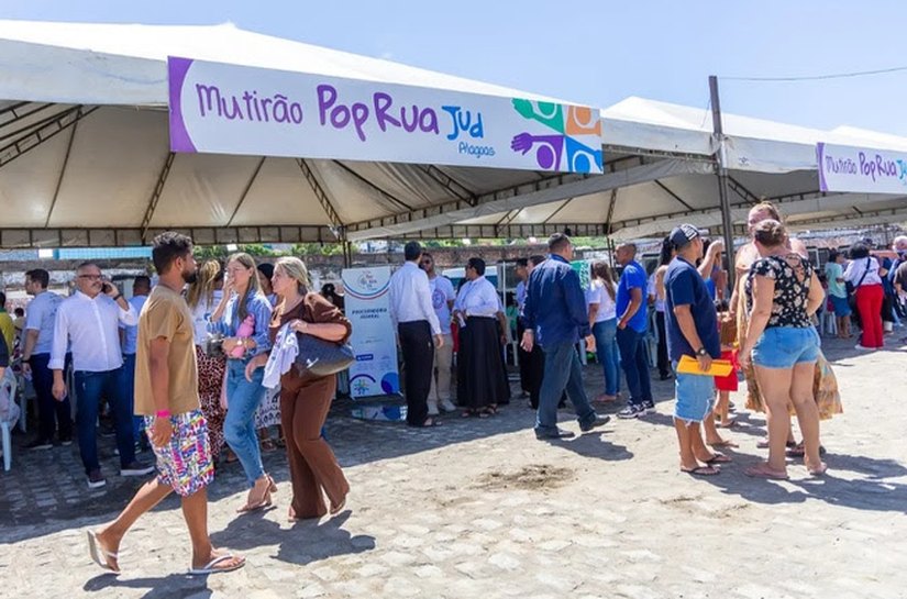 Acordos garantem benefícios a pessoas em situação de rua em Alagoas
