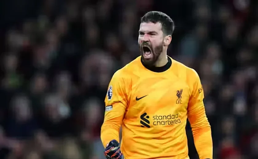 Alisson se lesiona em jogo do Liverpool, e Weverton é convocado para a seleção brasileira