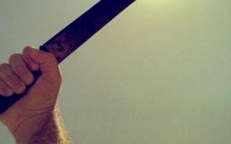 Mulher é atacada a golpes de facão por ex-companheiro em Palmeira dos Índios