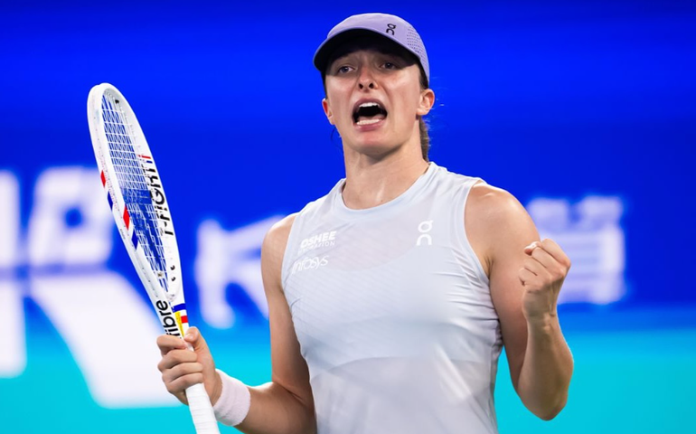 Swiatek é eliminada por Anisimova na fase de grupos pelo segundo ano consecutivo