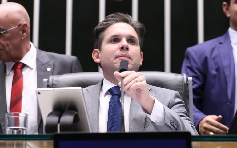 Hugo Motta destaca diálogo e equilíbrio na aprovação da PEC da Segurança Pública