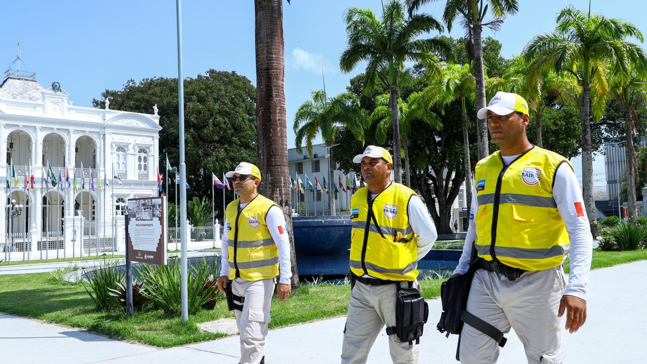 Ronda prende homem em situação de rua por ameaça com faca no Centro de Maceió