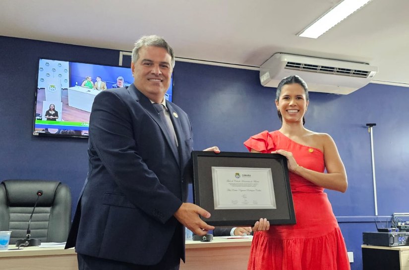 Delegada Teila Rocha recebe título de cidadã honorária de Maceió