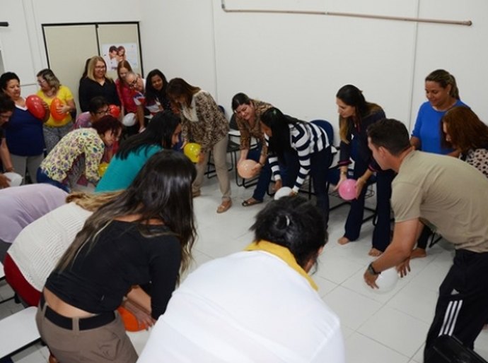 Secretaria de Saúde lança projeto-piloto de ginástica laboral