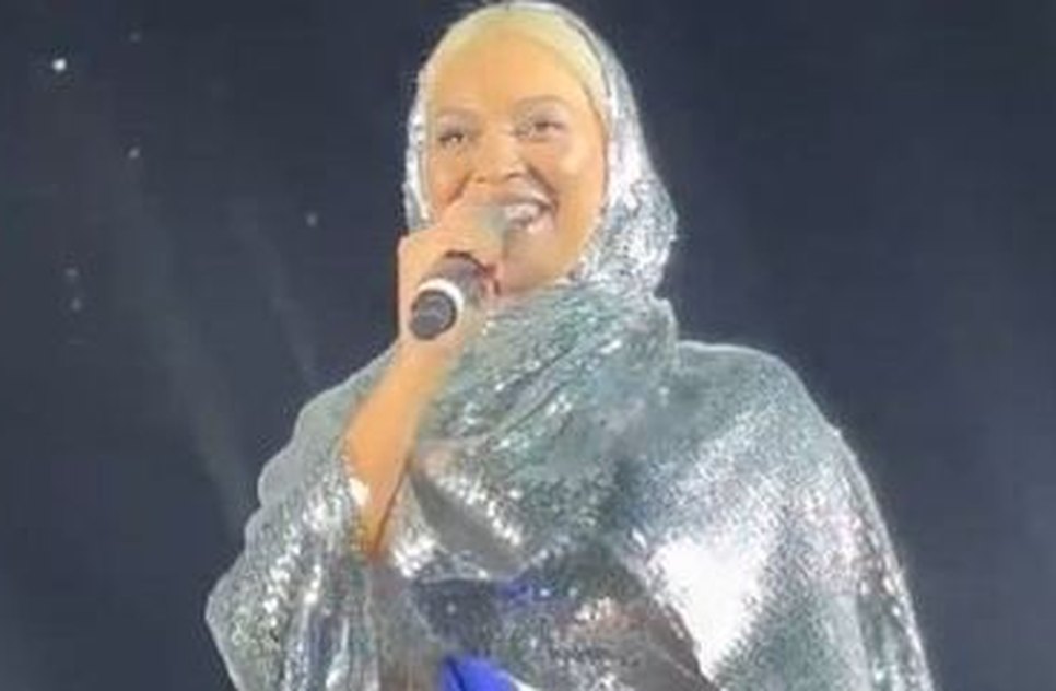 Beyoncé aparece de surpresa em evento na Bahia, leva fãs à loucura e diz: ‘Muito importante estar aqui’