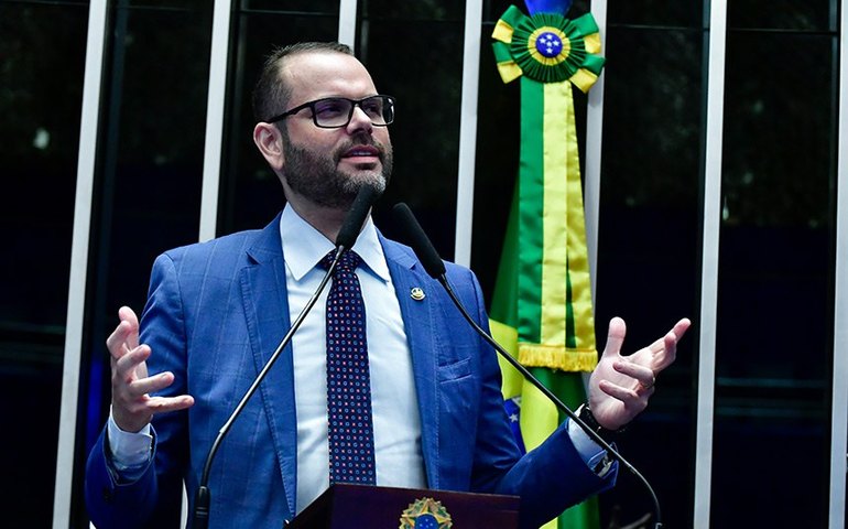 Seif critica ação do Ibama e do Ministério Público contra pescadores em SC