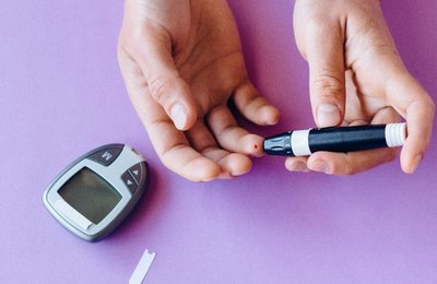 Diabetes avança entre os adultos jovens no Brasil durante a pandemia