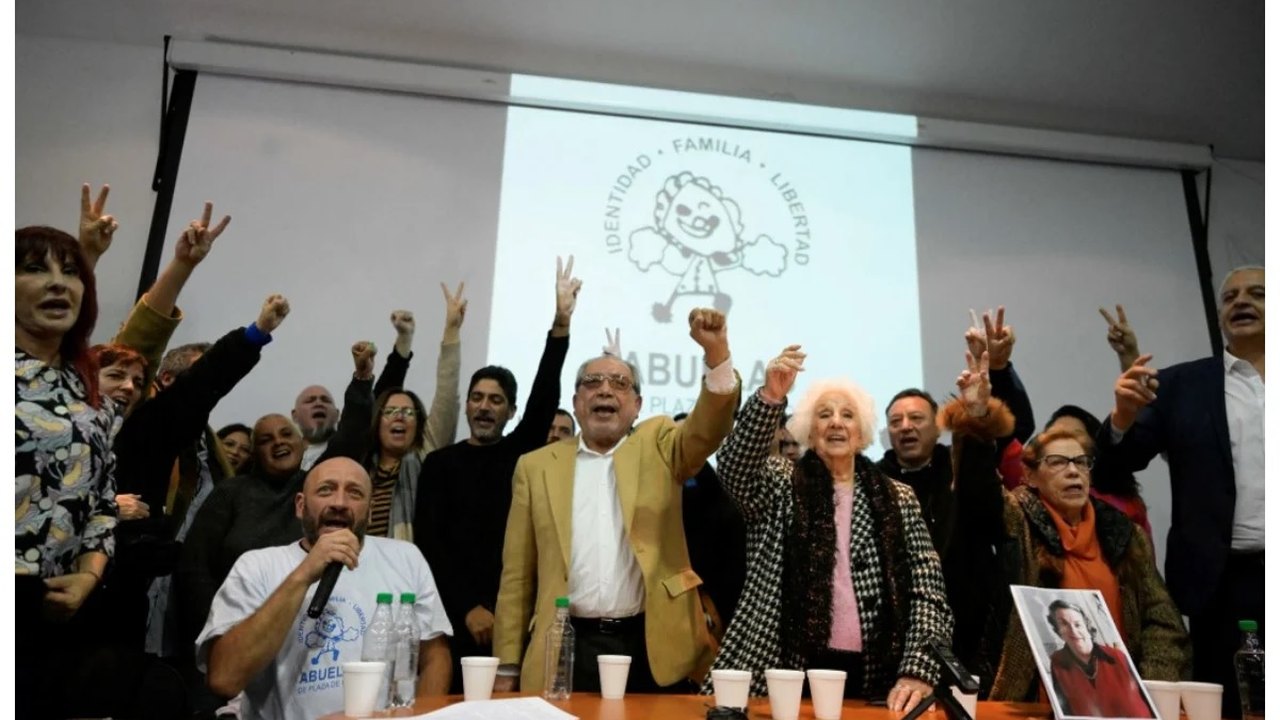 Avós encontram neto n° 133 sequestrado pela ditadura argentina