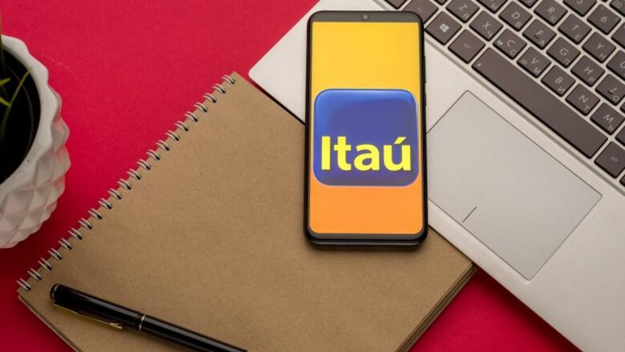 Itaú: Pix de pessoa física para pessoa jurídica já empata com pagamento no débito