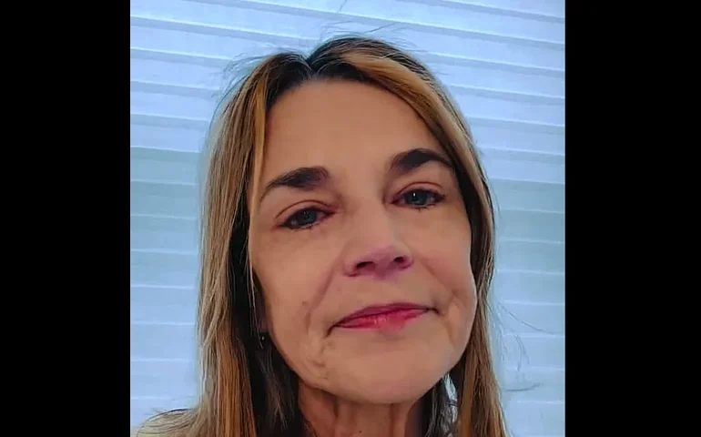 Americana Savannah Guthrie diz que a família está oferecendo recompensa de US$ 1 milhão por informações sobre o desaparecimento da mãe