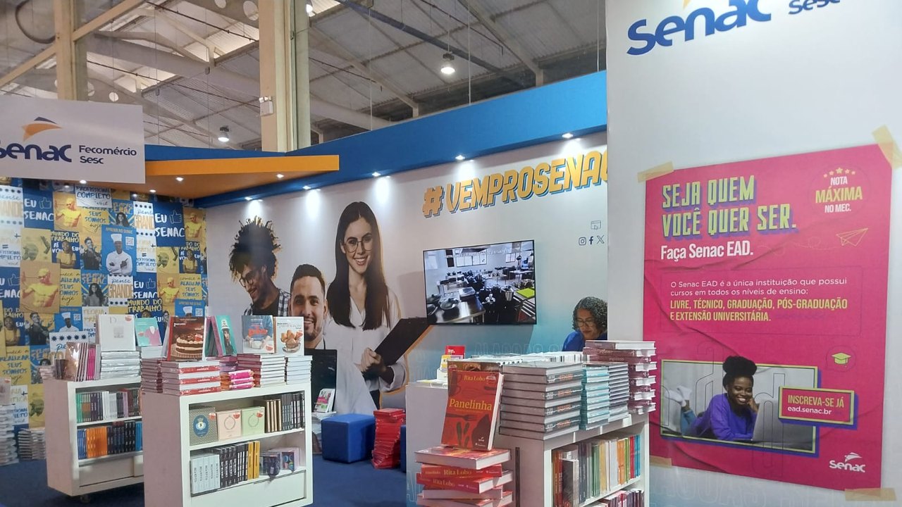 Senac marca presença na 10ª Bienal Internacional do Livro de Alagoas