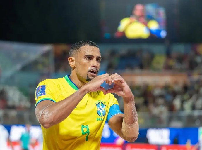 Brasil estreia com vitória no Mundial de Beach Soccer