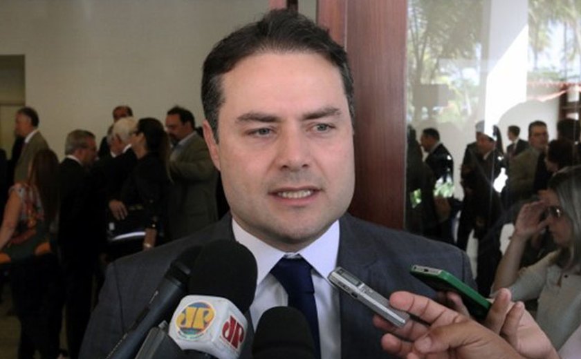 Interlocução de Renan Filho garante desocupação do porto