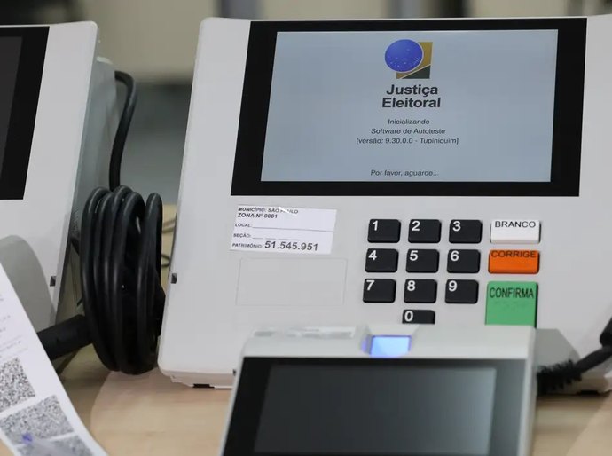 Vereadores reeleitos são 40% dos escolhidos para câmaras municipais