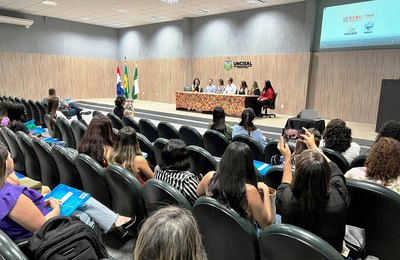 Seminário na Uncisal discute atenção básica à saúde em Alagoas