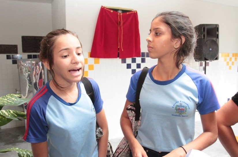 Comunidade estudantil comemora reforma da Escola Ormindo Barros