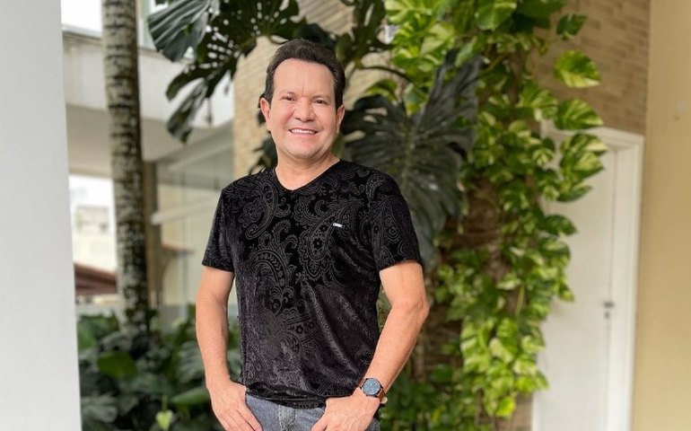 Ximbinha mostra transformação após procedimento estético facial; veja como ficou