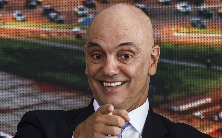 Moraes manda Bolsonaro comprovar convite para posse de Trump