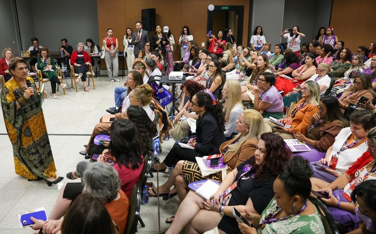 Conferência: delegadas pedem sistema único de políticas para mulheres