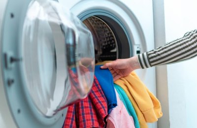 Equatorial orienta alagoanos sobre acidentes com eletricidade ao manusear máquina de lavar