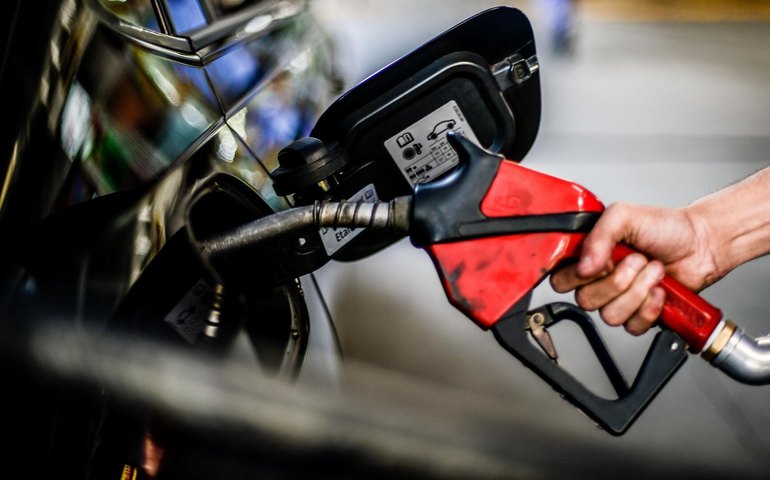 Aumento no diesel vai impactar preço dos fretes rodoviários e dos alimentos no Brasil